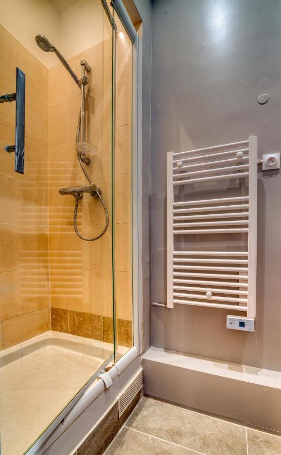 Appartement A DETRUIRE 10 - ne pas utiliser à Paris Extérieur photo